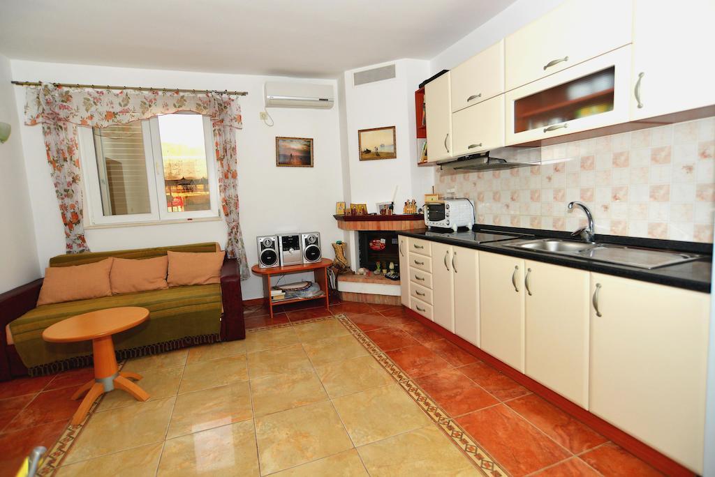 הרצג-נובי Apartment Sm חדר תמונה